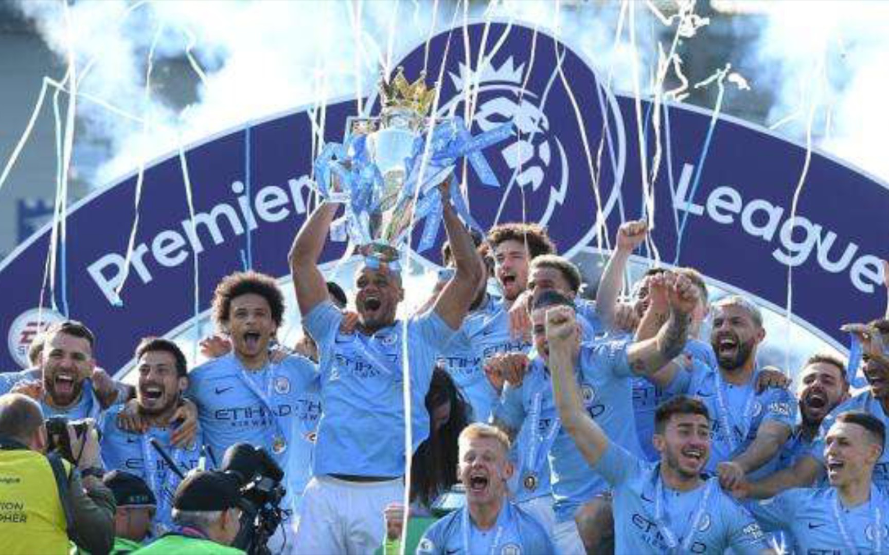 式显示出其 式显示出其